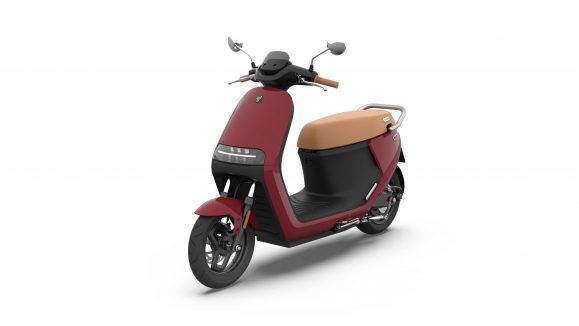 Segway eScooter E125S Ruby Red
