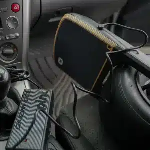 The Onewheel Pint Car Charger is perfect to charge your Onewheel Pint in your car. A fully charge takes 90 minutes. The charger is also equipped with a light indicator to see when the battery is charged