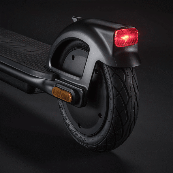 pure-electric-air5-zwart-achterlicht