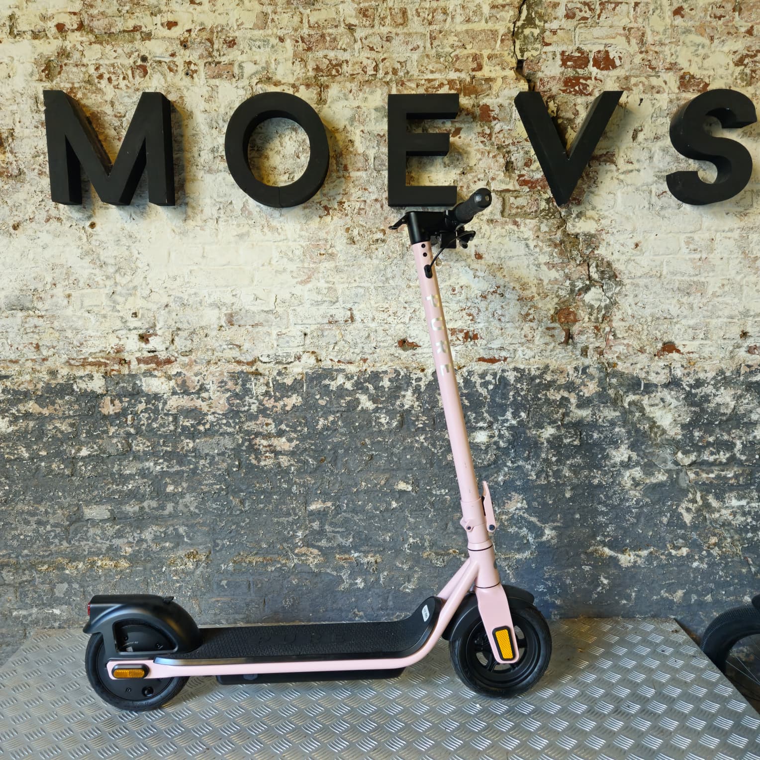 Pure AIR4 pro roze showmodel