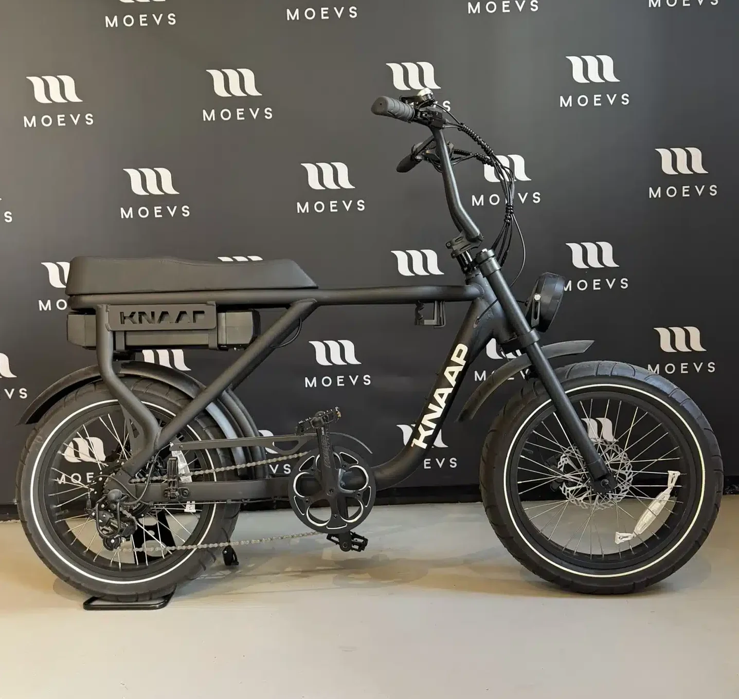 Knaap AMS X Black Demo model